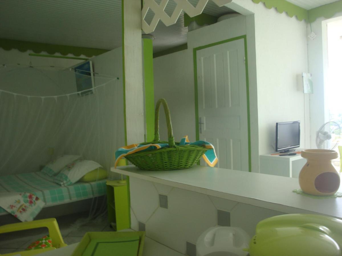Apartamento Escale Creole Terre-De-Haut Exterior foto